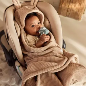 Einschlagdecke für Babyschale - Bunny - Cloudy Rib Jollein